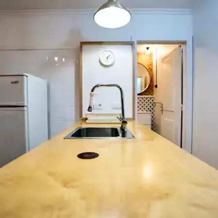 #alfama Apartment